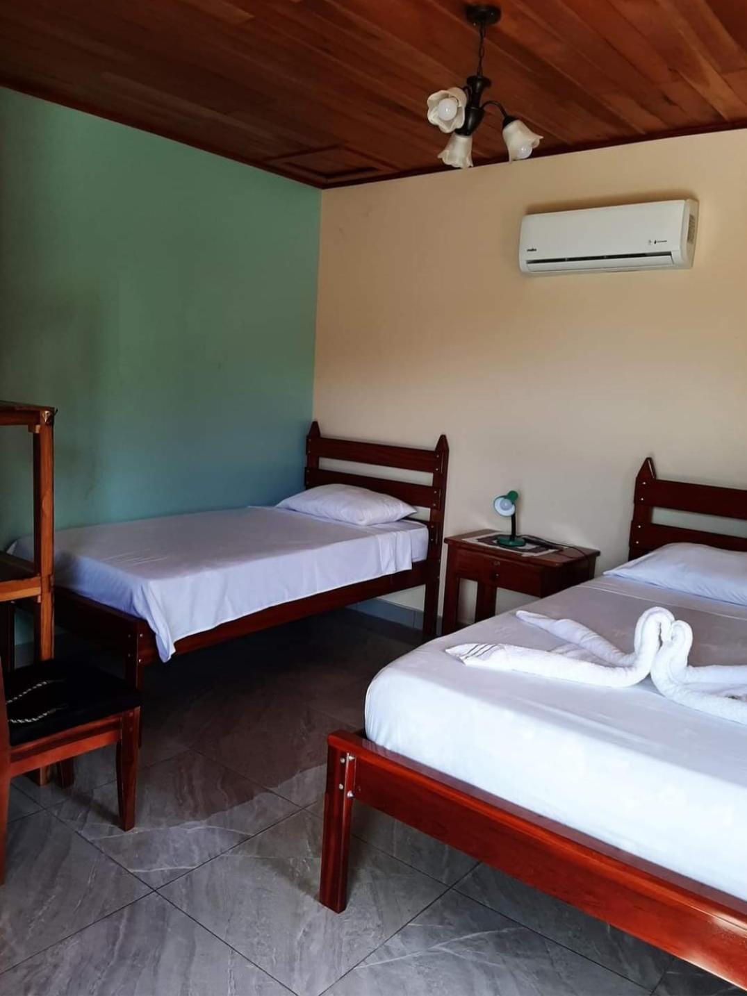 Cabinas El Pilon Rio Celeste Екстер'єр фото