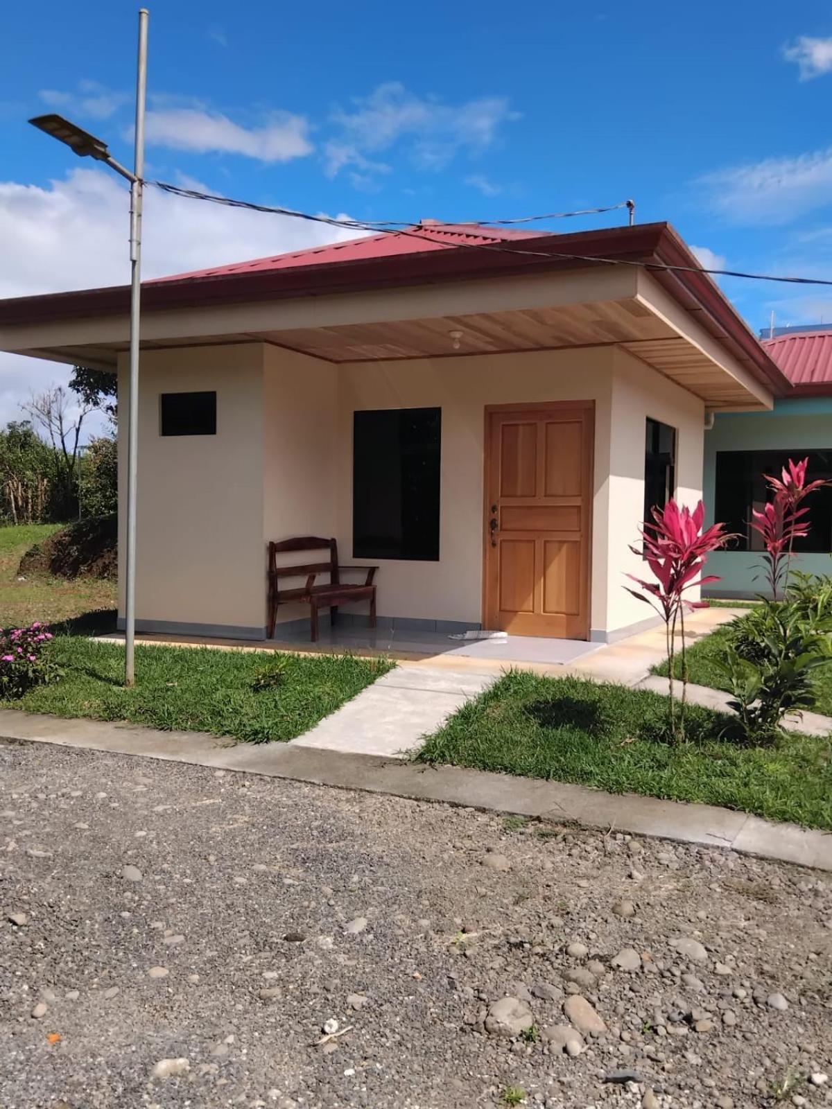 Cabinas El Pilon Rio Celeste Екстер'єр фото